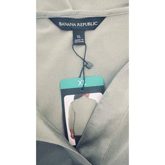 NWT Banana Republic XL Sage Green 3/4 Sleeve V-Neck Top Casual Blouse Polyester - Picture 4 of 14